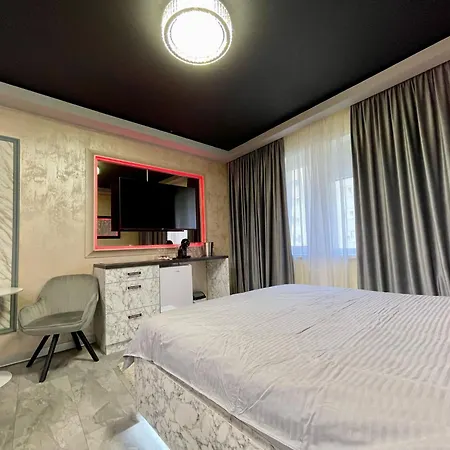 Nubia Studios & Spa-2