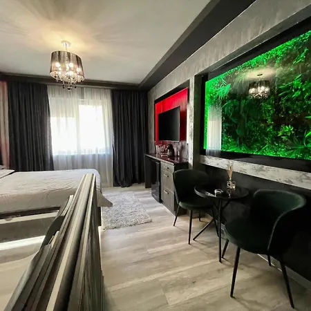 Nubia Studios & Spa-3